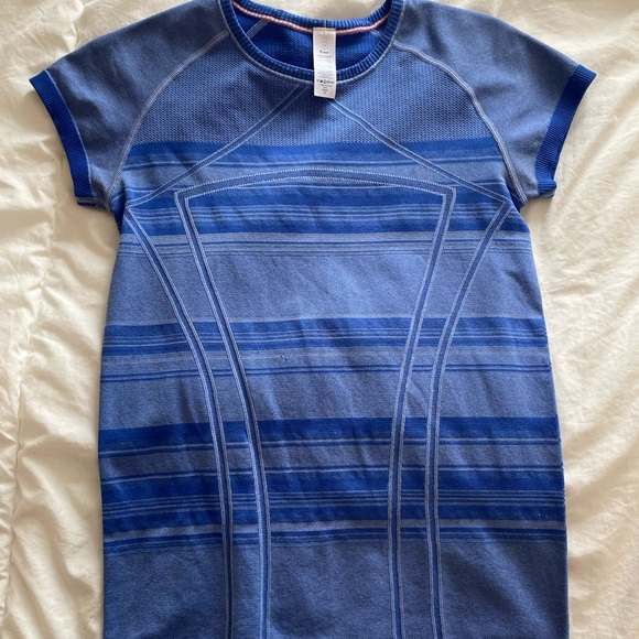 Ivivva Top (just like Lululemon swiftly tech) - Picture 1 of 3